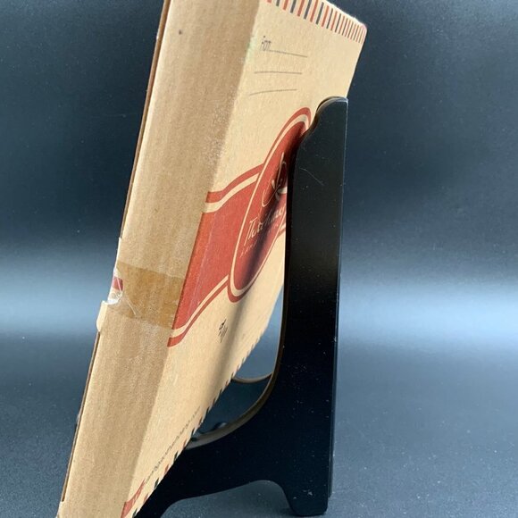 NEW IN BOX Vietnam Hand Crafted Framed Rice Art Wall Hanging 8" x 8" - Picture 4 of 8